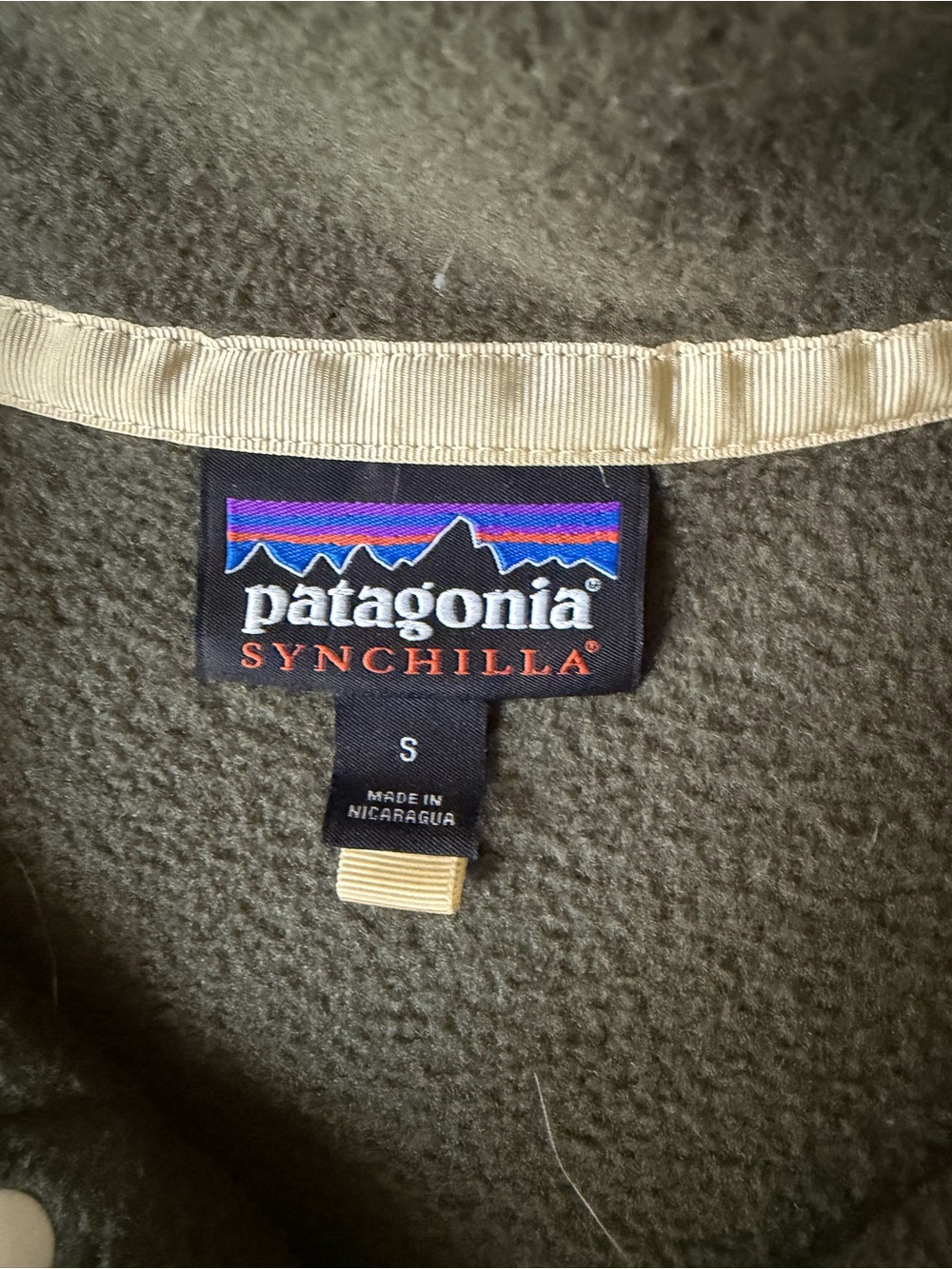 Patagonia Synchilla Snap-T Fleece Pullover in Olive, Light Blue & Cream - Picture 3 of 4